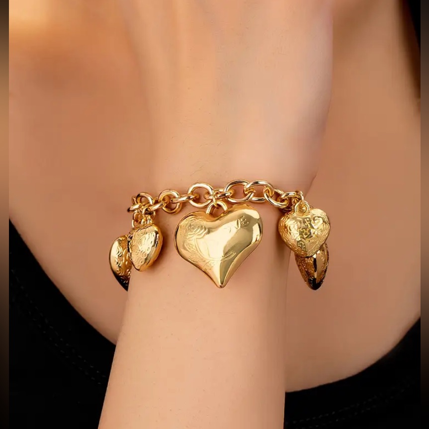 14k Gold Plated Heart Charm Bracelet